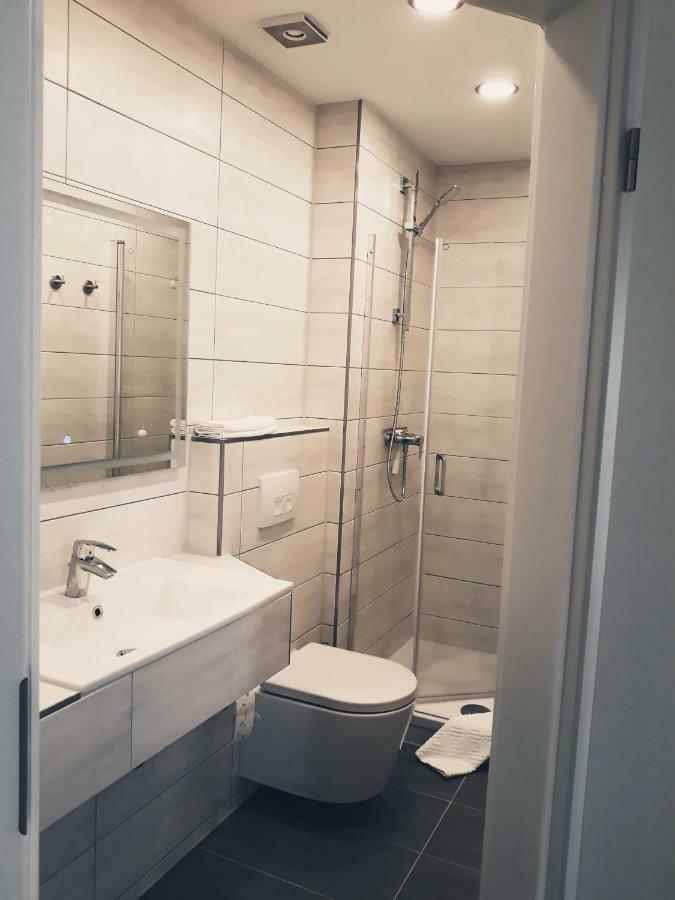 Modernes Apartment Metzingen Mittelstadt Exteriér fotografie