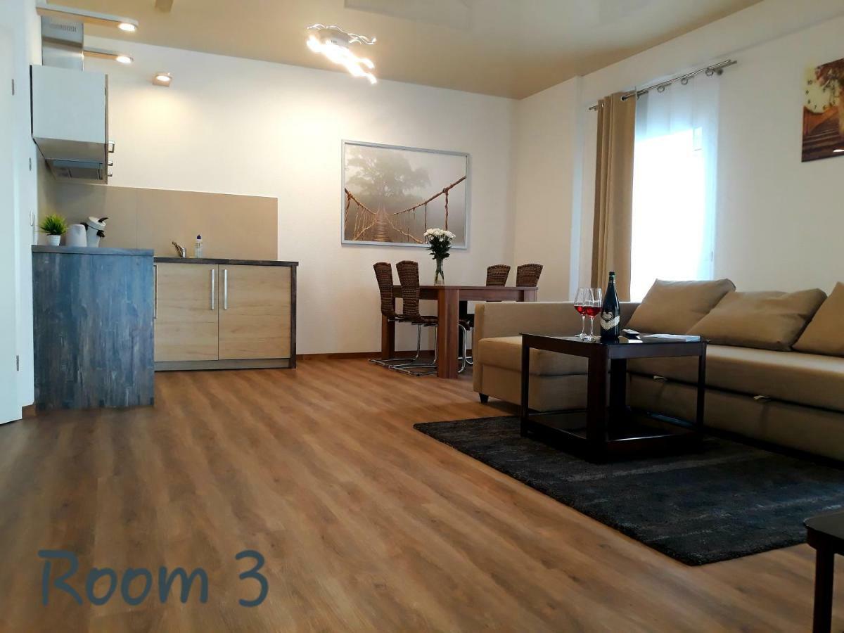 Modernes Apartment Metzingen Mittelstadt Exteriér fotografie